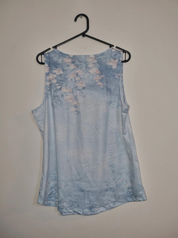 LARGE WOMENS WHITE/BLUE FLORAL TOP