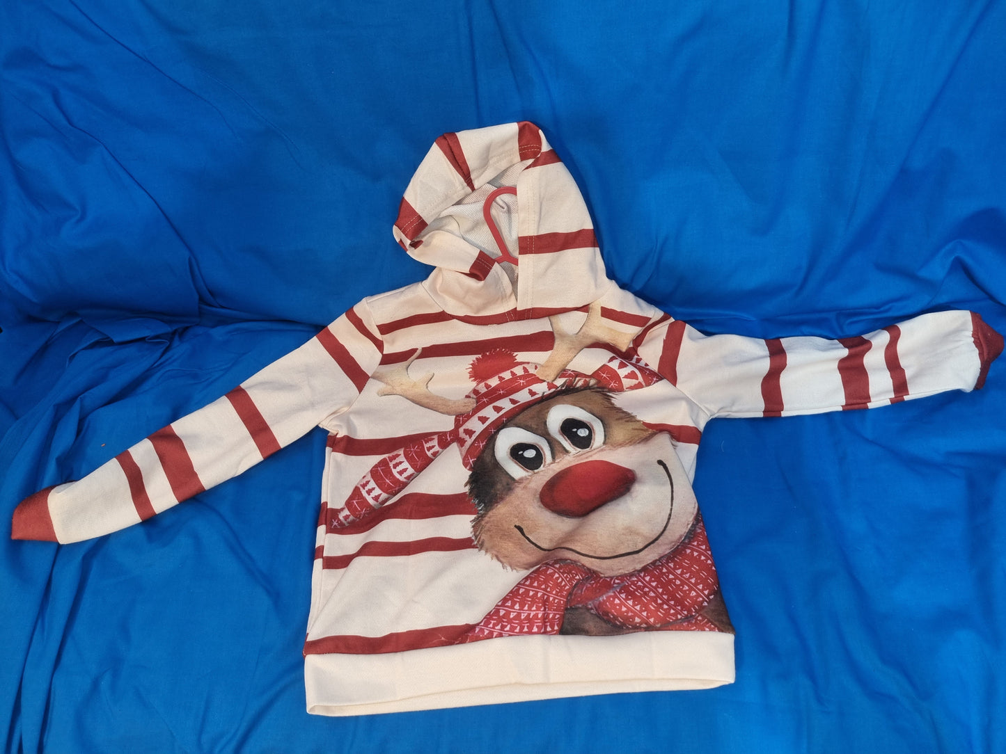 5-6 YEAR OLD CHILDRENS HOODIE