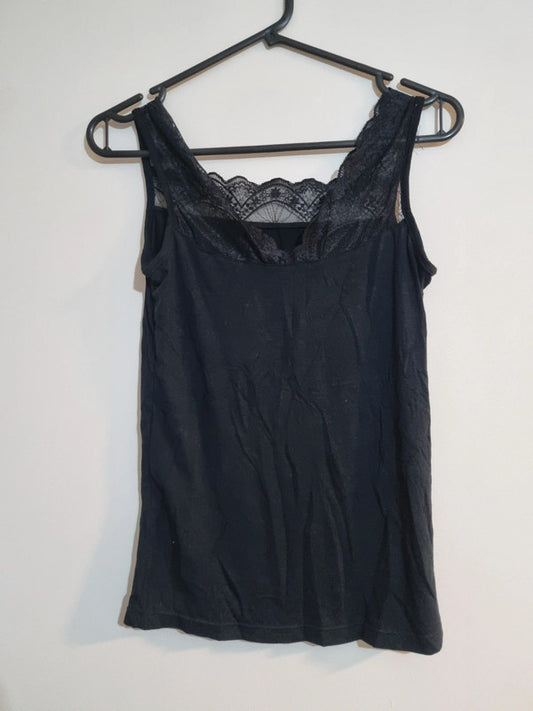 MEDIUM BLACK WOMENS VEST