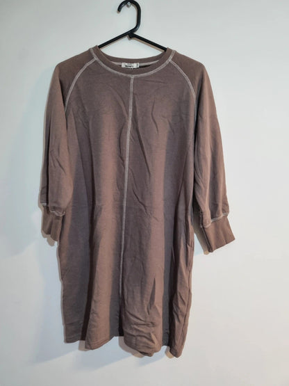 LARGE WOMENS BROWN SWEATER