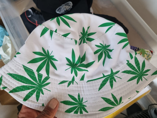 ADULT REVERSABLE BUCKET HAT
