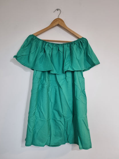 Small/medium plain green dress
