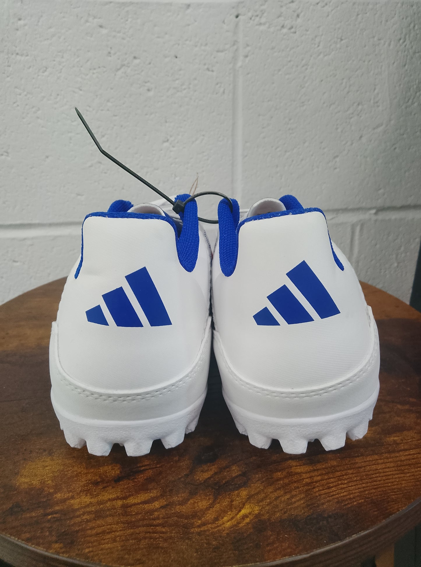 Adidas F50 Club TF Football Boots Size 6