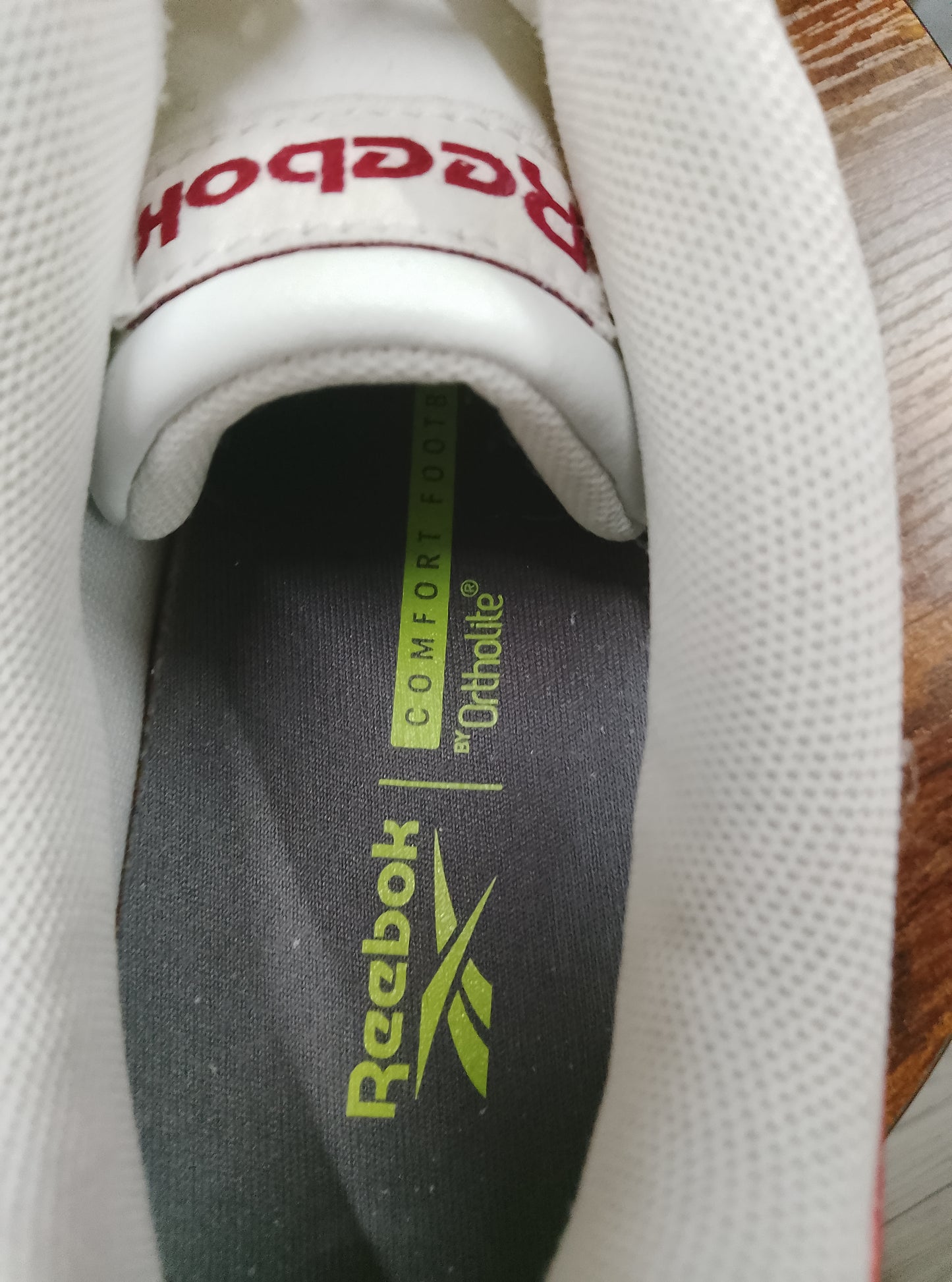 Reebok Royal Glide Clip Size 6 Sneakers