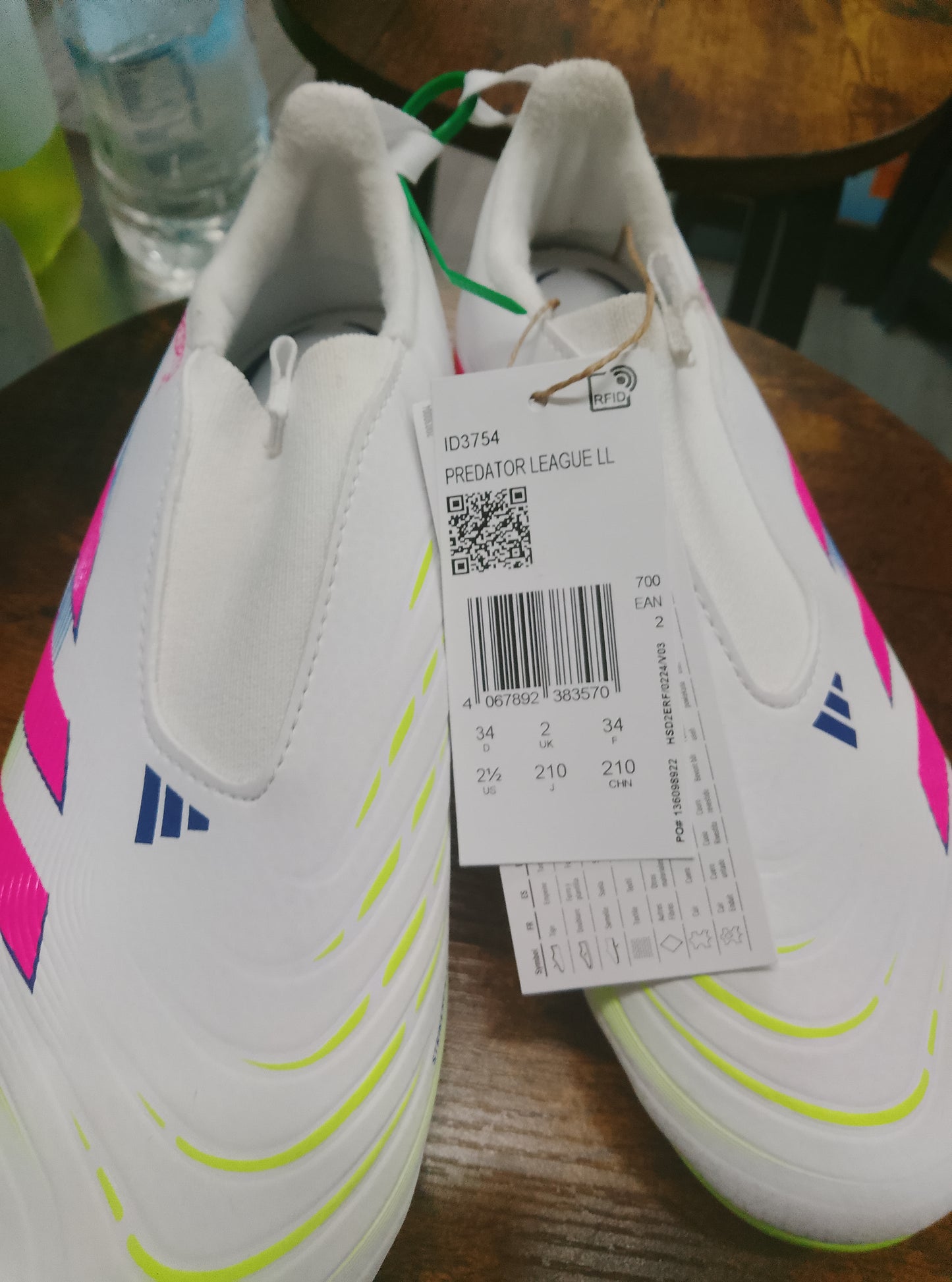 Adidas Predator League Laceless Football Boots Size 2