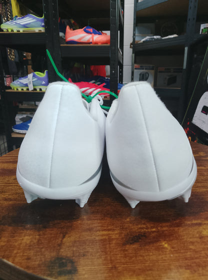 Adidas Predator League FG / MG Football Boots Size 4
