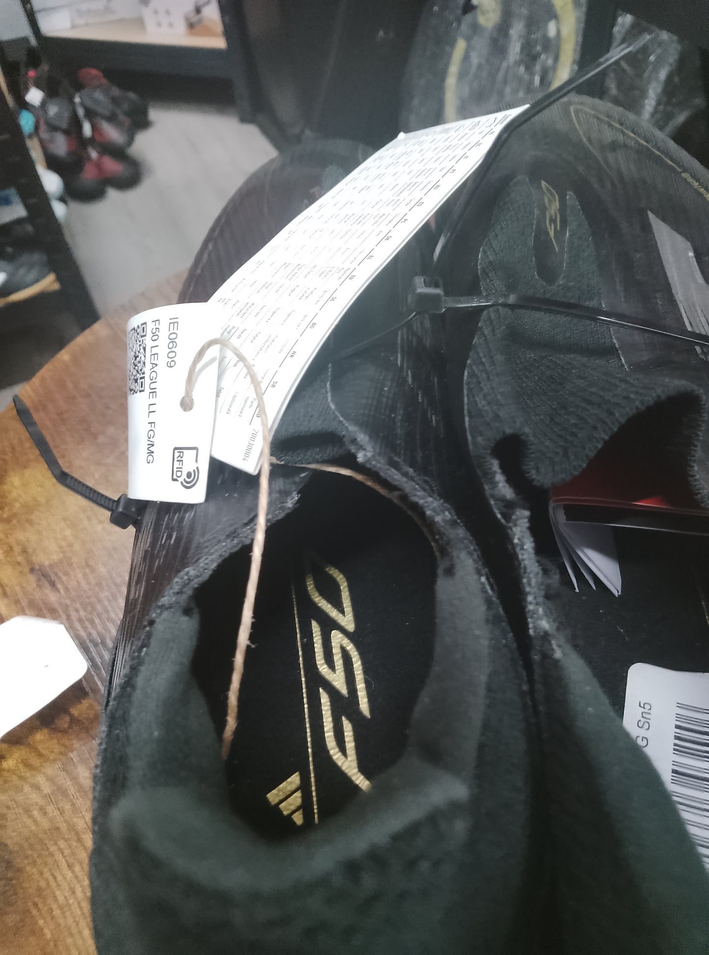 F50 League Laceless FG/MG Football Boots