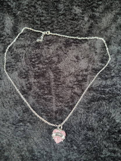 Mom, big sis, lil sis pendants